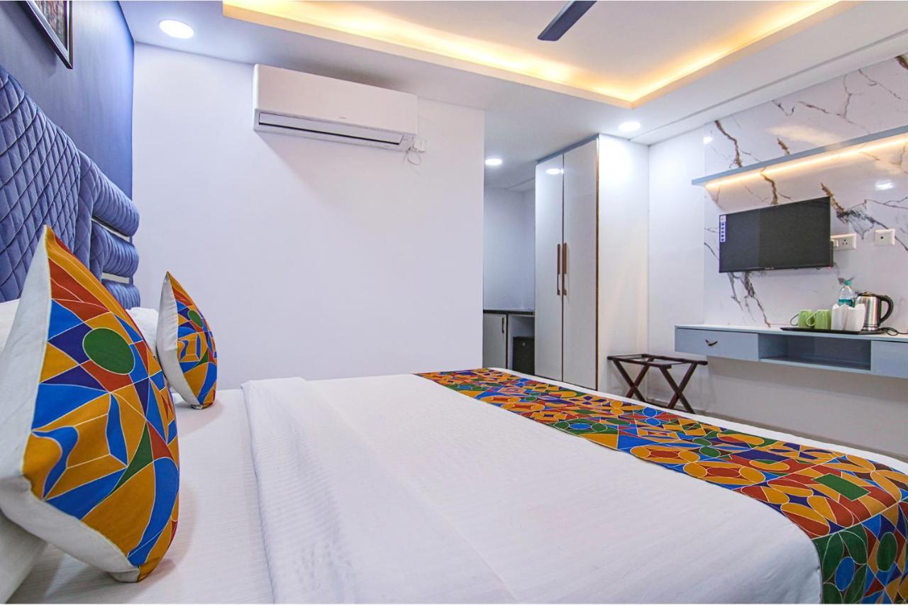 Fabhotel Satyam International โนอิดา ภายนอก รูปภาพ